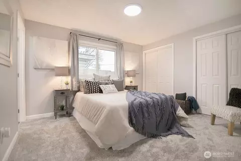 Bedroom - 341 24th Ave, Longview, WA 98632 photo 1 of 10