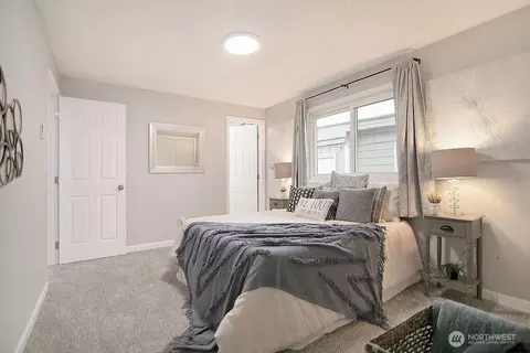 Bedroom - 341 24th Ave, Longview, WA 98632 photo 3 of 10