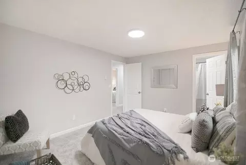 Bedroom - 341 24th Ave, Longview, WA 98632 photo 2 of 10