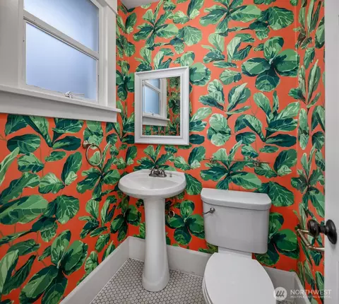 Bath - 703 24th Ave S, Seattle, WA 98144 photo 1 of 3