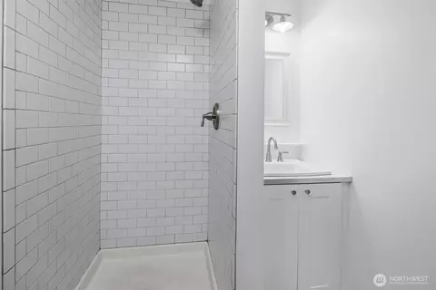 Bath - 703 24th Ave S, Seattle, WA 98144 photo 3 of 3