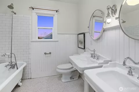 Bath - 703 24th Ave S, Seattle, WA 98144 photo 2 of 3