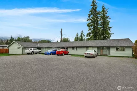1015 Madison Ave, Darrington, WA 98241