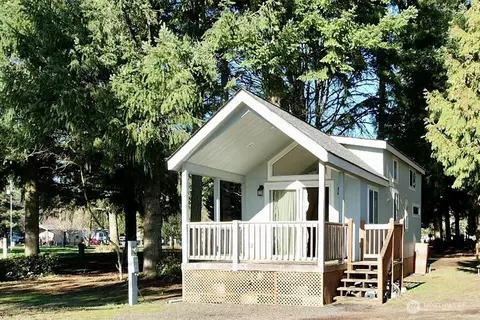 150 Happy Trails Rd #119, Castle Rock, WA 98611