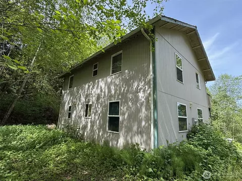 7605 NE Hidden Cove Rd, Bainbridge Island, WA 98110