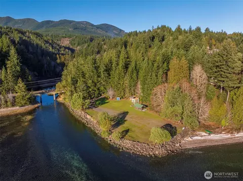 View/Area - 81 Seamount Dr, Brinnon, WA 98320 photo 3 of 3