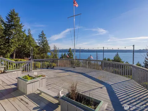 Exterior - 81 Seamount Dr, Brinnon, WA 98320 photo 3 of 5