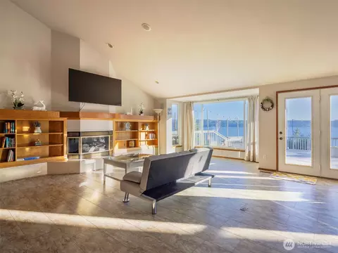 Living - 81 Seamount Dr, Brinnon, WA 98320 photo 1 of 5