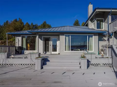 Exterior - 81 Seamount Dr, Brinnon, WA 98320 photo 2 of 5