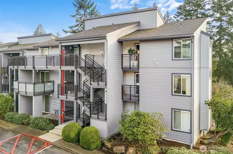 2515 NE 4th St #522, Renton, WA 98056