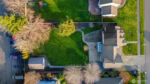 View/Area - 2881 Initial Ave, Enumclaw, WA 98022 photo 2 of 3