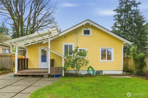 2136 N 90th St, Seattle, WA 98103 photo 22
