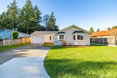4714 Cypress Dr, Anacortes, WA 98221