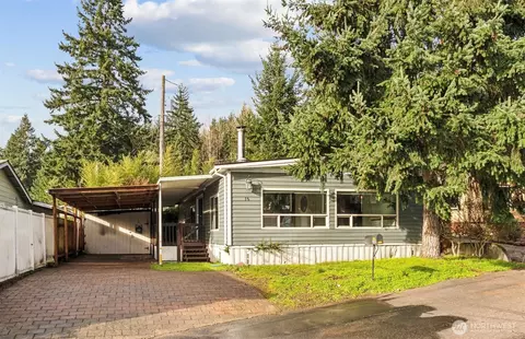 711 Chambers Creek Rd W #UNIVERSITY, Steilacoom, WA 98388
