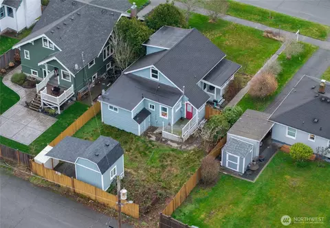 1018 Rucker Ave, Everett, WA 98201