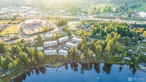 924 Shorewood Dr #A-11, Bremerton, WA 98312