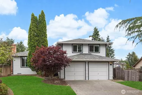 719 213 St SE, Bothell, WA 98021