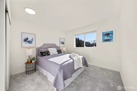 Bedroom - 719 213 St SE, Bothell, WA 98021 photo 4 of 4