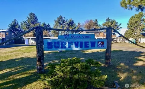 757 Ocean Ct NW #13, Ocean Shores, WA 98569