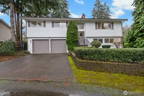 10622 98th St SW, Tacoma, WA 98498