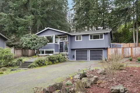 9512 235th Pl SW, Edmonds, WA 98020