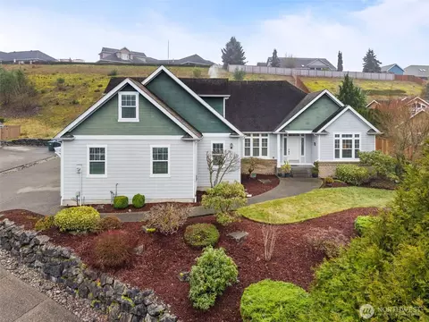 9245 SE Piperhill Dr, Olympia, WA 98513