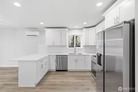 Kitchen - 6494 Watson Loop, Maple Falls, WA 98266 photo 1 of 3