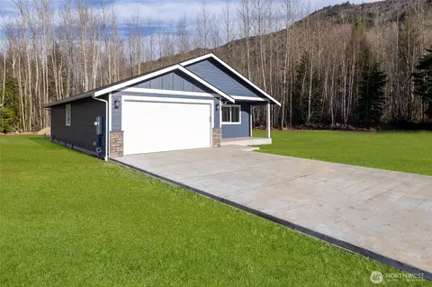 Exterior - 6494 Watson Loop, Maple Falls, WA 98266 photo 2 of 4