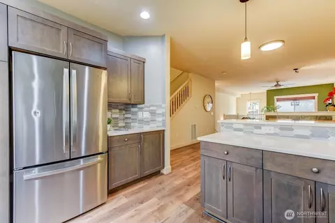 2115 201st Pl SE #F-4, Bothell, WA 98012 photo 9