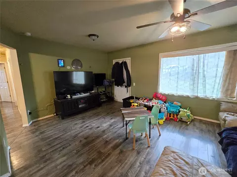 Living - 276261 Highway 101, Sequim, WA 98382 photo 1 of 1