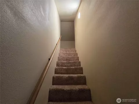 Entry Way - 276261 Highway 101, Sequim, WA 98382 photo 1 of 2