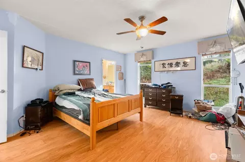 Bedroom - 280 Bear View Dr, Chehalis, WA 98532 photo 1 of 3