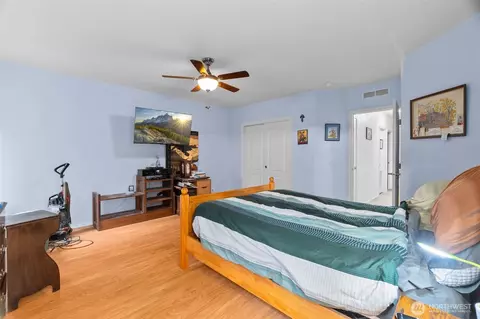 Bedroom - 280 Bear View Dr, Chehalis, WA 98532 photo 2 of 3
