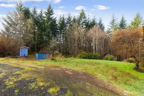 Exterior - 280 Bear View Dr, Chehalis, WA 98532 photo 4 of 8
