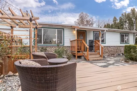 785 N Jerome Ln, East Wenatchee, WA 98802