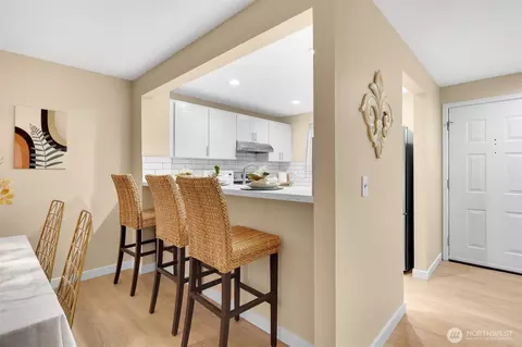 Kitchen - 15600 116th Ave NE #K3, Bothell, WA 98011 photo 7 of 7