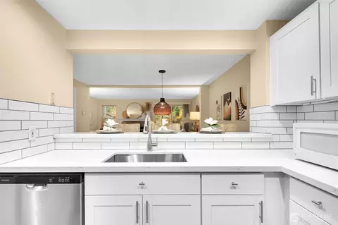 Kitchen - 15600 116th Ave NE #K3, Bothell, WA 98011 photo 2 of 7