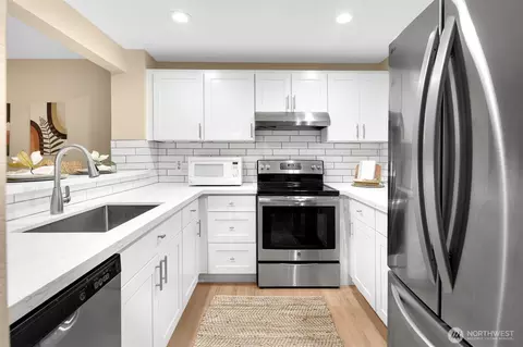 Kitchen - 15600 116th Ave NE #K3, Bothell, WA 98011 photo 4 of 7