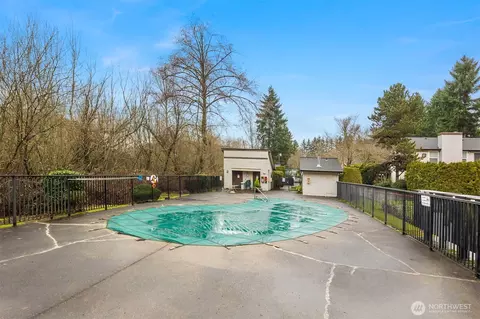 Exterior - 15600 116th Ave NE #K3, Bothell, WA 98011 photo 5 of 8