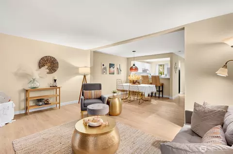 Living - 15600 116th Ave NE #K3, Bothell, WA 98011 photo 1 of 3