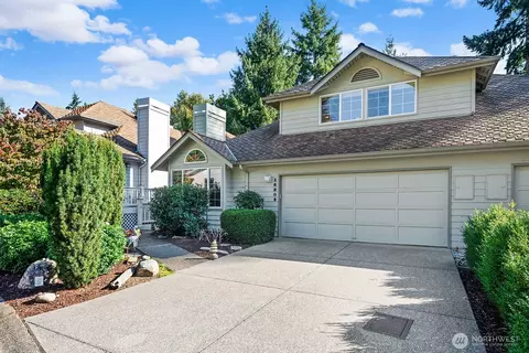 16208 SE 33rd Cir, Bellevue, WA 98008