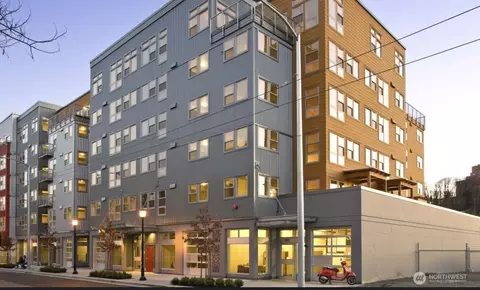 827 Hiawatha Pl S #406, Seattle, WA 98144