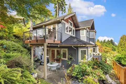 4411 NE 90th St, Seattle, WA 98115