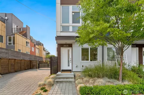 3531 Wallingford Ave N, Seattle, WA 98103