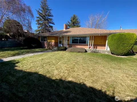 324 Mocliff Rd, Ephrata, WA 98823