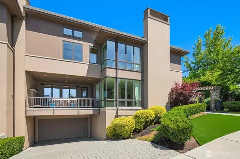 10132 NE 59th St #C, Kirkland, WA 98033