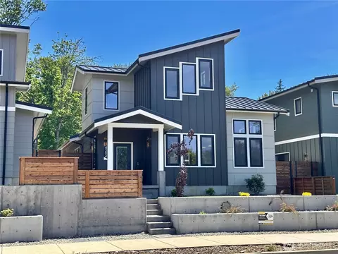 4304 Creston Way, Bellingham, WA 98226
