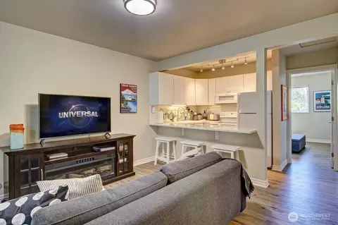 250 Tucker Ave # 8, Friday Harbor, WA 98250
