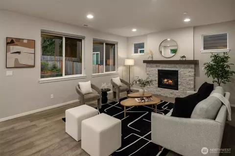 Living - 18627 Meridian Pl W, Bothell, WA 98012 photo 1 of 4