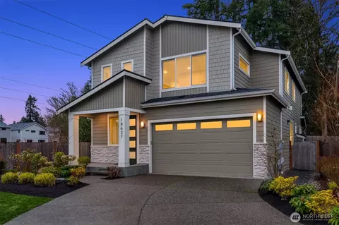 Exterior - 18627 Meridian Pl W, Bothell, WA 98012 photo 2 of 4